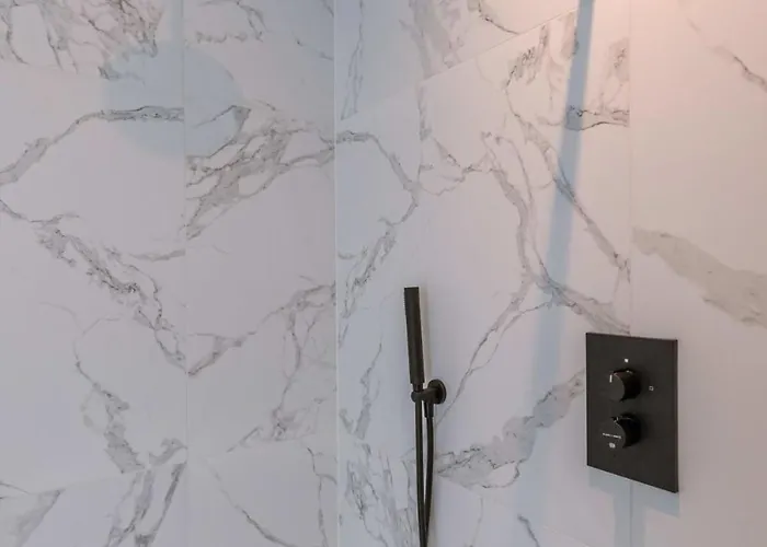 Huswell - Stunning With Breathtaking Views דירה אוסטנדה